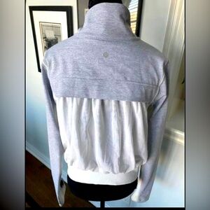 LULULEMON Tadasana Sheer Back Mesh Grey Stripe Ivory Sweater size 8